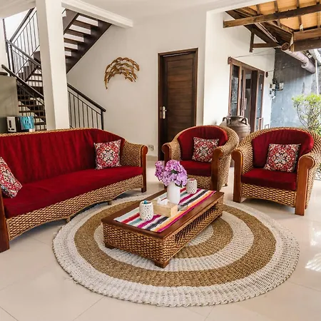 Sari Temuku Villa Seminyak  Exterior photo