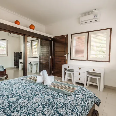 Sari Temuku Villa Seminyak  Exterior photo