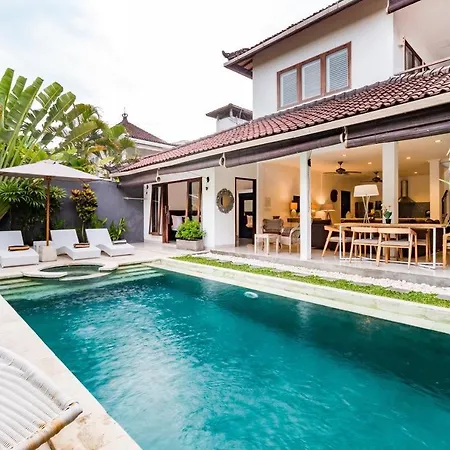 Sari Temuku Villa Seminyak Extérieur photo