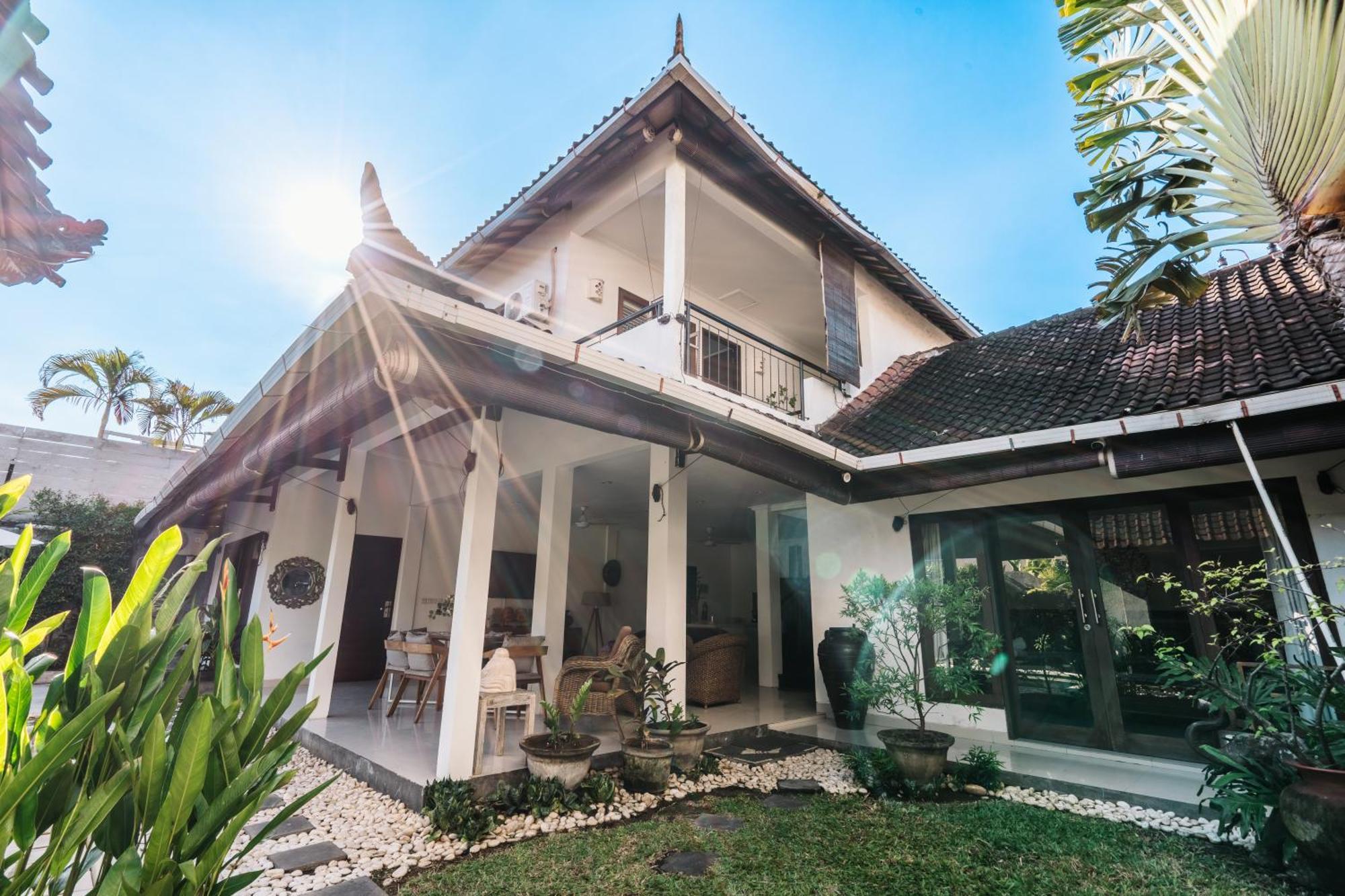 Sari Temuku * Seminyak (Bali)